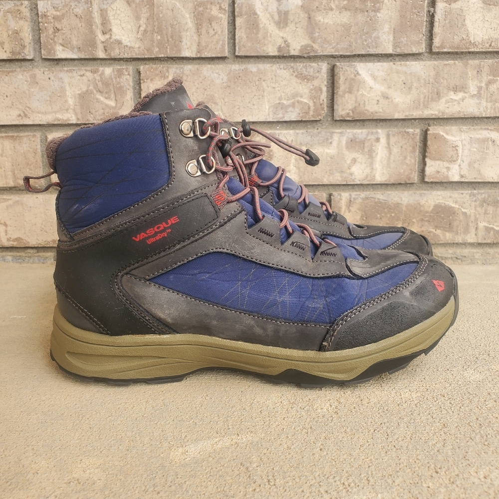 Vasque hiking boots youth or women's trail boots